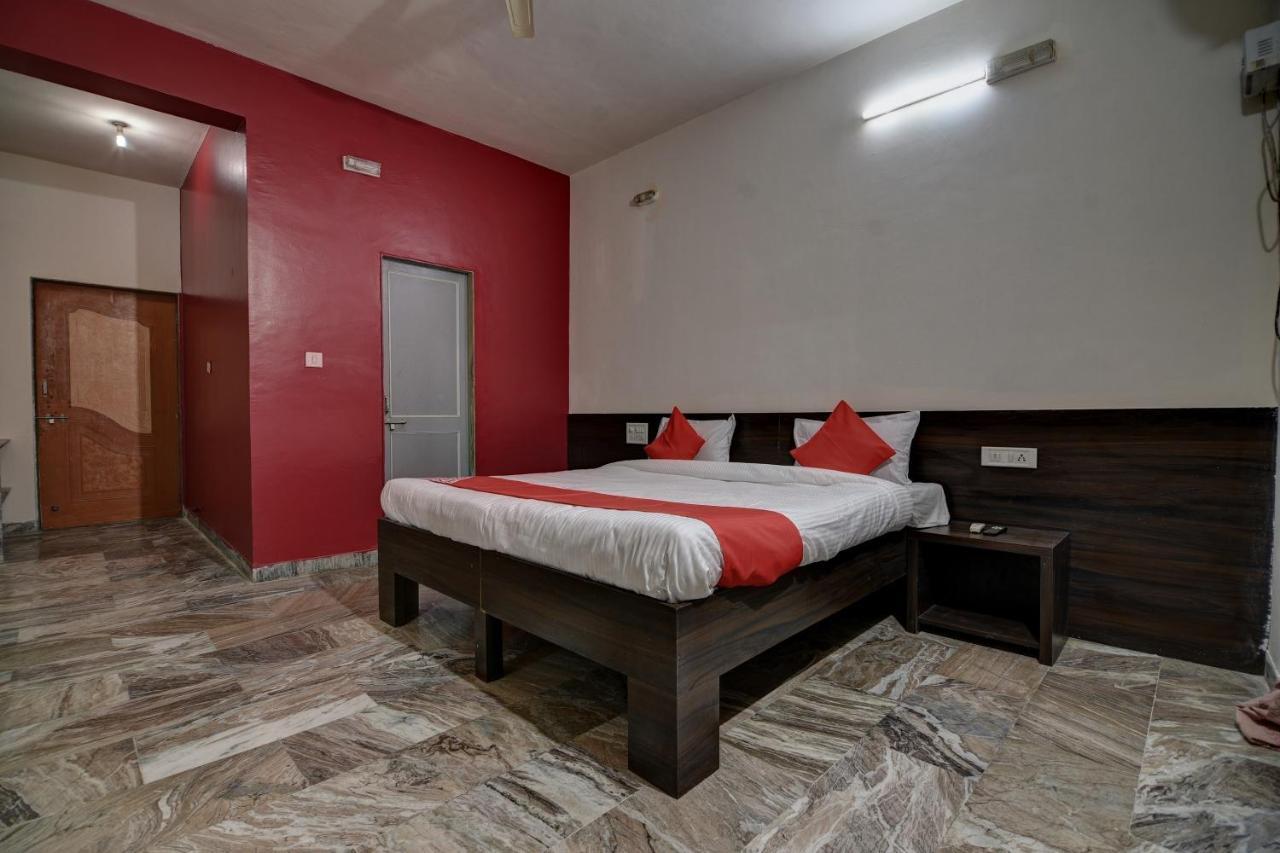 Oyo 65247 Hotel Akshay Garden Shirdi Exterior foto